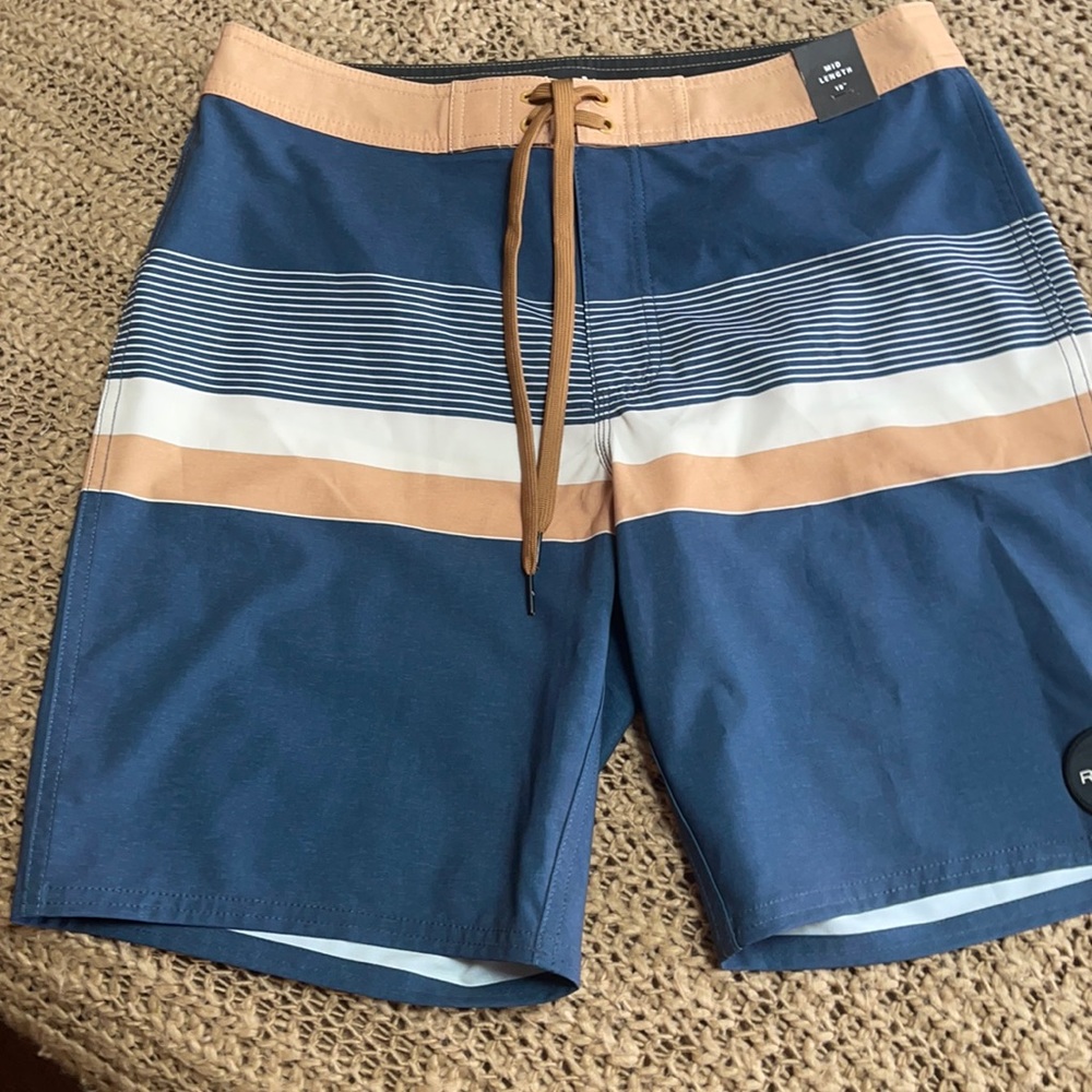 RVCA BOARD SHORTS